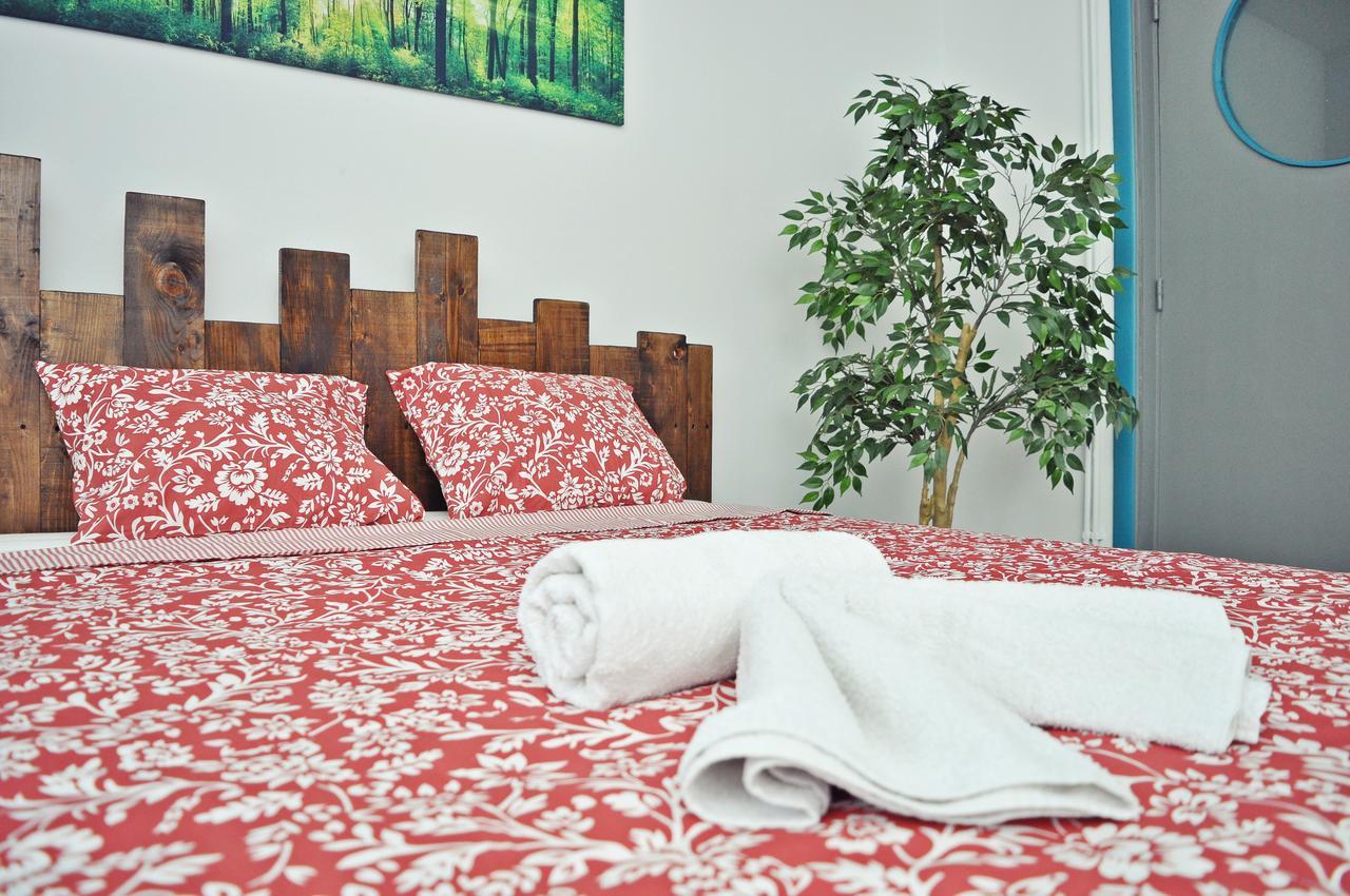 בוקרשט Globe Hostel מראה חיצוני תמונה