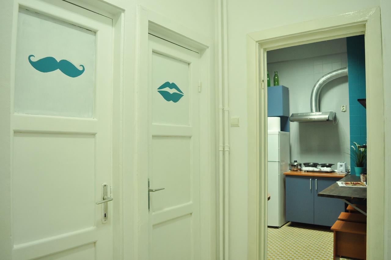 בוקרשט Globe Hostel מראה חיצוני תמונה
