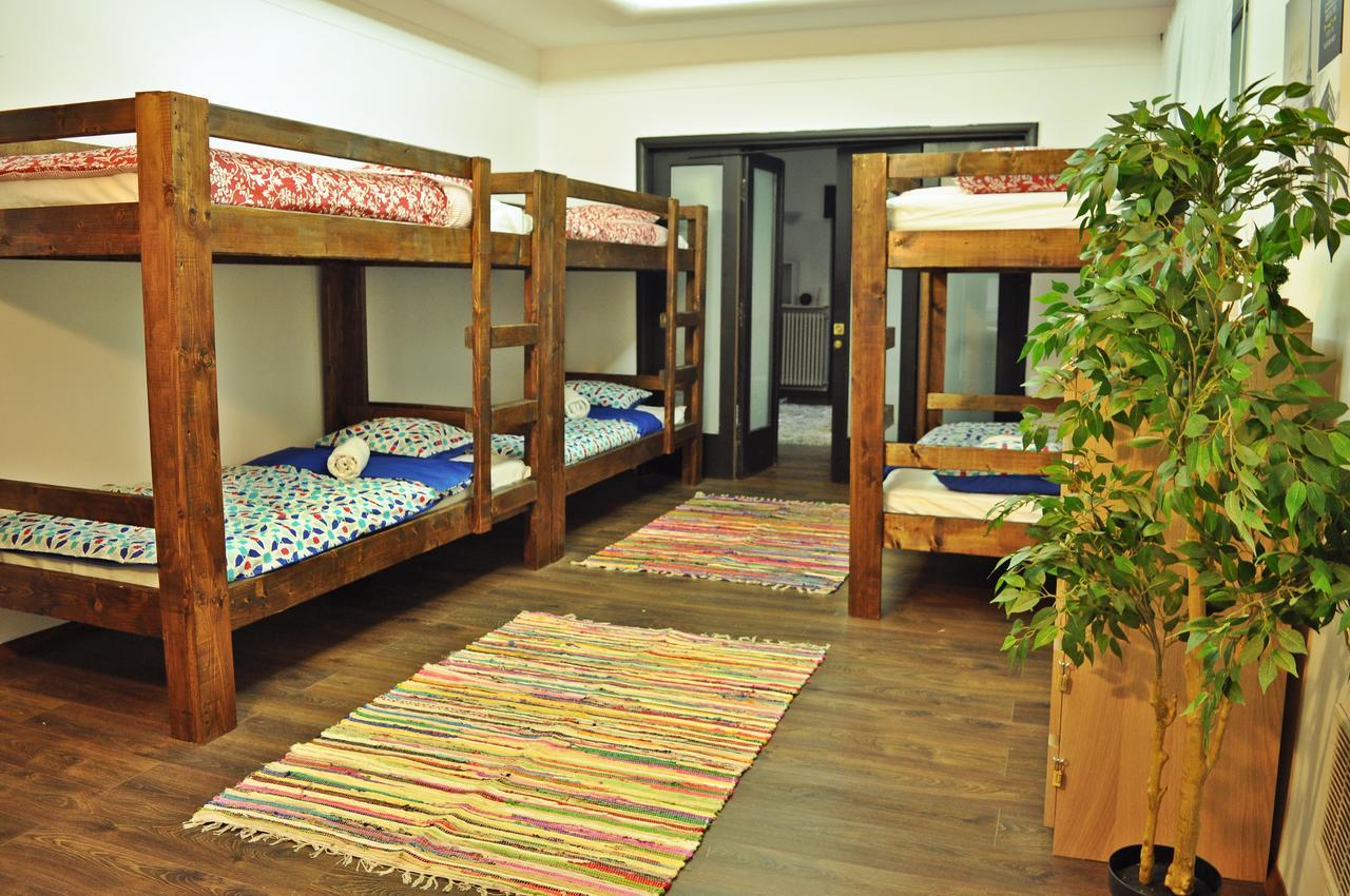 בוקרשט Globe Hostel מראה חיצוני תמונה