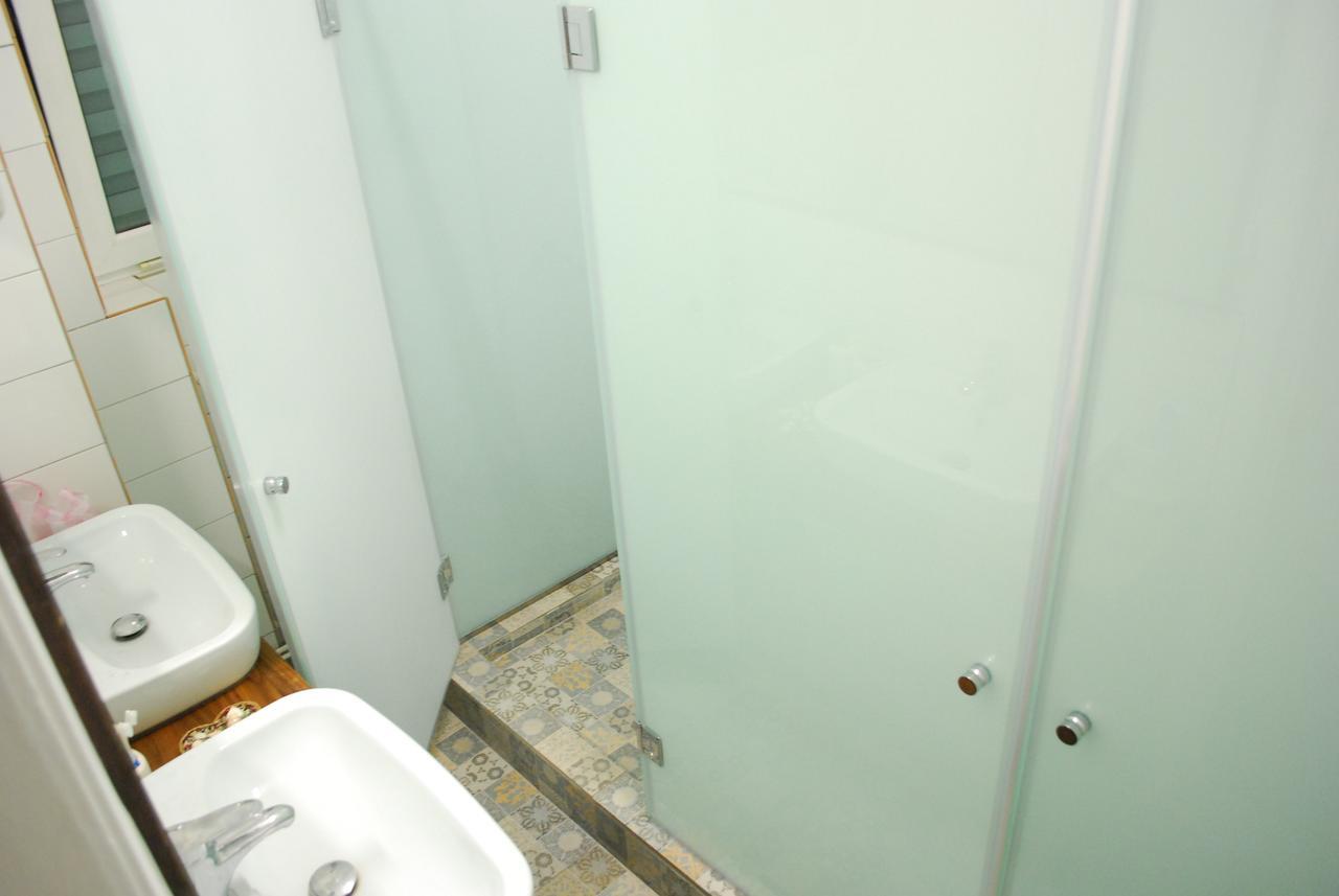 בוקרשט Globe Hostel מראה חיצוני תמונה